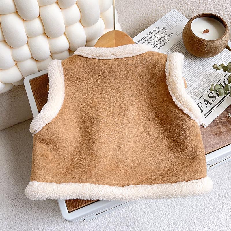 Стильный зимний флисовый жилет для девочек с большими карманами - TW103