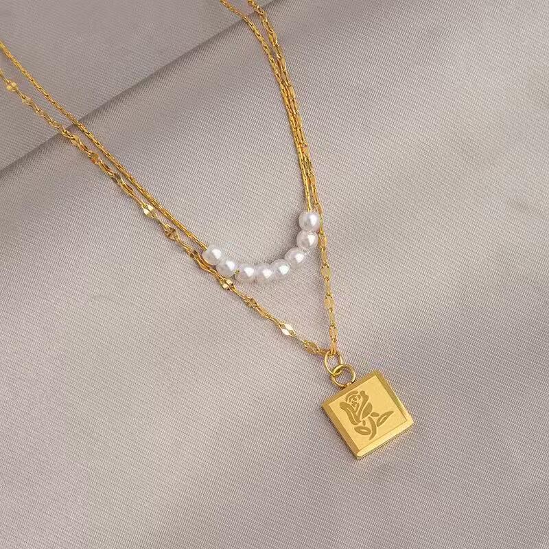 Женское ожерелье из титановой стали с золотым покрытием класса люкс - Не выцветающее, Универсальное, Модное колье-чокер на ключицу.