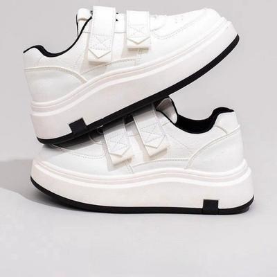 Модные туфли на платформе для женщин 2025 Осень Новые трендовые универсальные маленькие белые туфли Женские повседневные кроссовки на толстой подошве для женщин