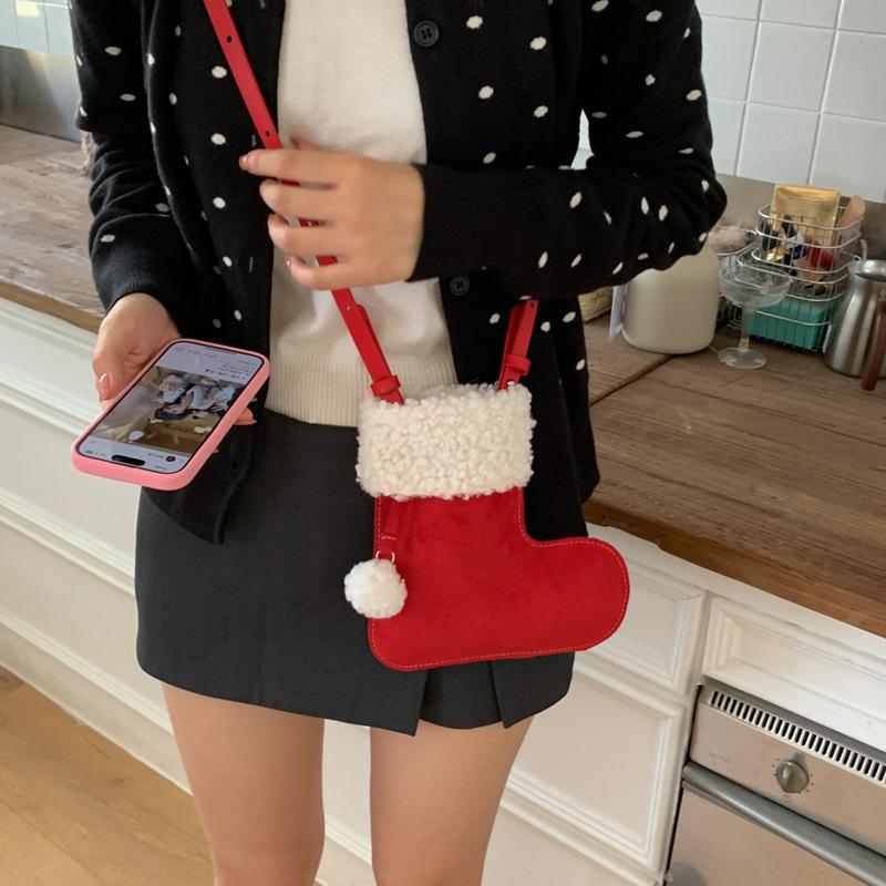 Portable Simple Style Suede Crossbody Bag Fluffy Lightweight Lamb Shoulder Bag Travel Christmas Sock Bag Women CLE