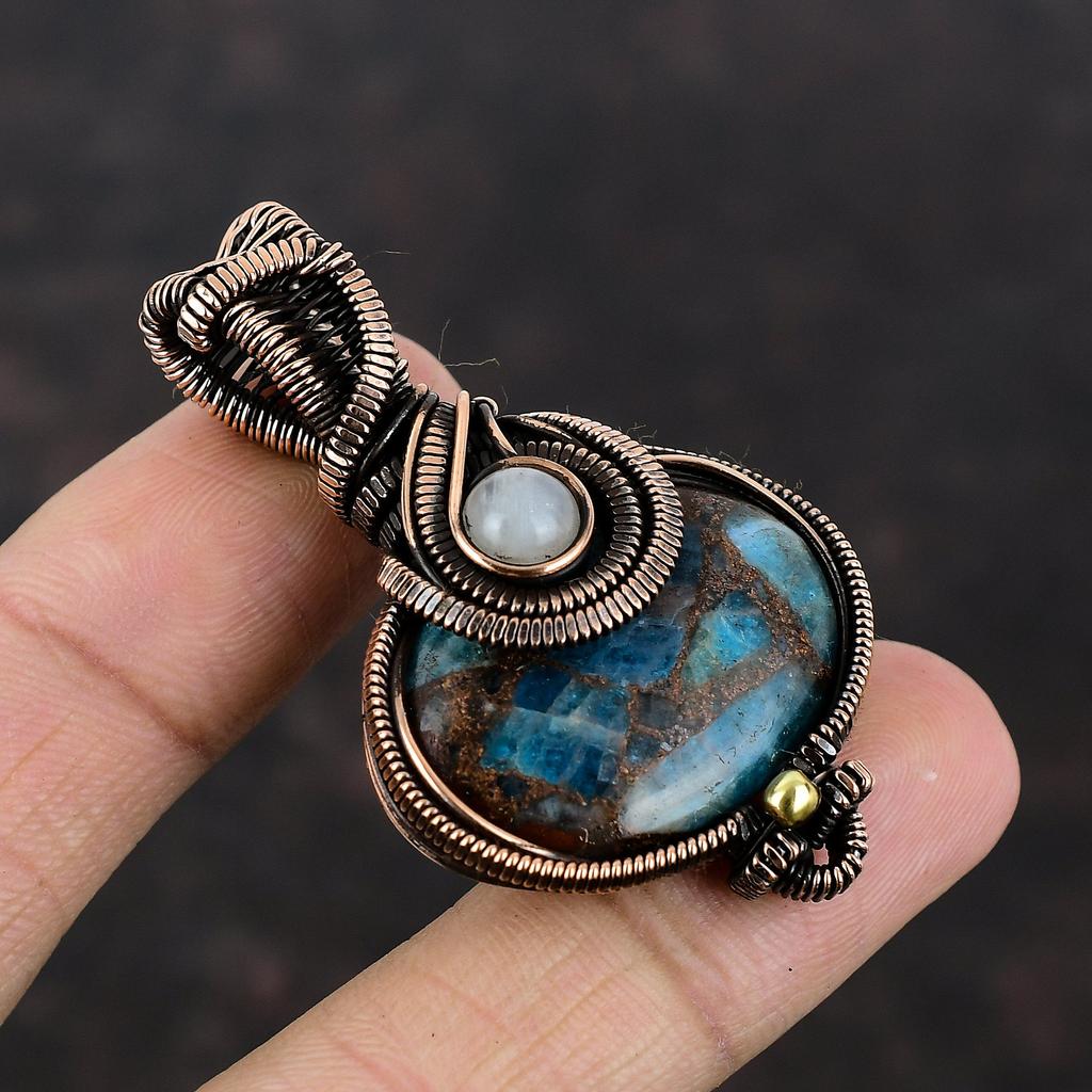 Медный неоновый апатитовый кулон, медная проволока, обернутая кулоном, ювелирное изделие ручной работы, кулон с радужным лунным камнем, медные ювелирные изделия, кулон с драгоценным камнем для подарка