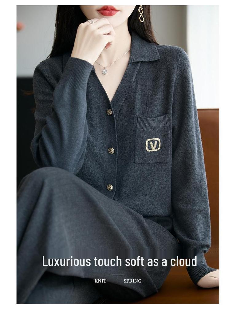 Женский кардиган из шерстяного трикотажа с V-образным вырезом 2025 – Элегантная верхняя одежда для通勤