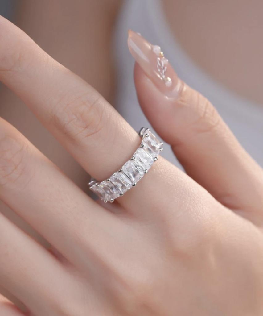 Серебряное кольцо Хейта Ар