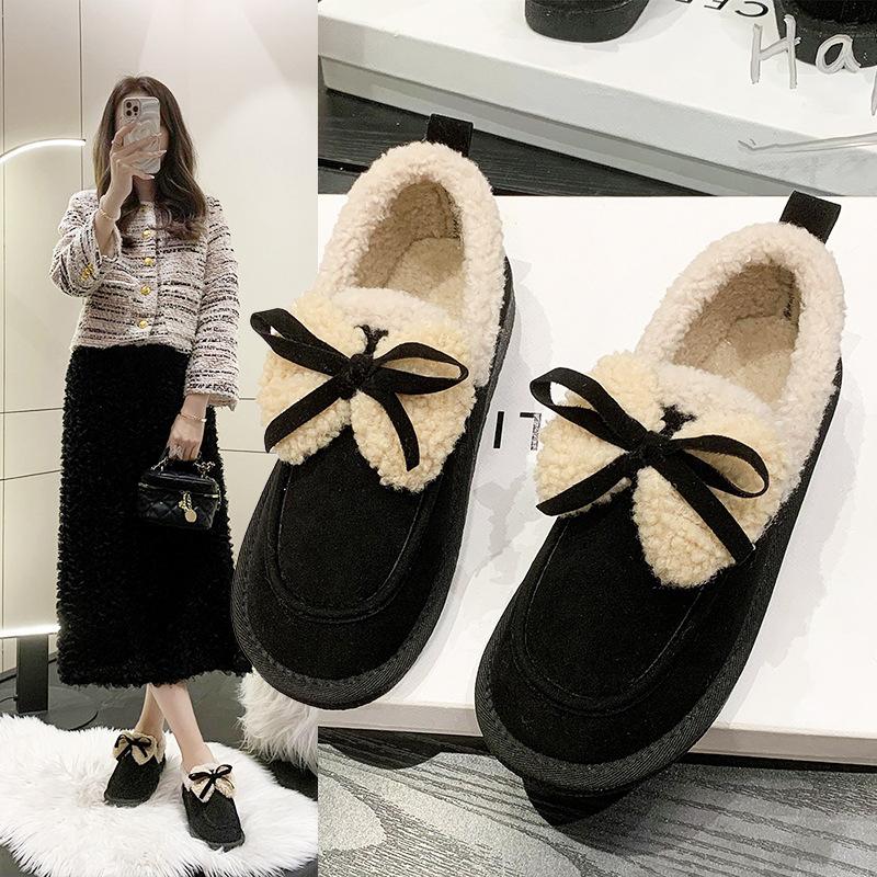 Зимние новые туфли из бархатного хлопка 2024 года, модная и повседневная верхняя одежда, одинарные туфли с толстой подошвой, туфли-бобовые туфли для женщин