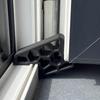 Сверхпрочный клиновидный стопор для окна/двери, нескользящий, для балконной двери с фиксатором на направляющей, легко устанавливается/снимается, держатель двери от ветра