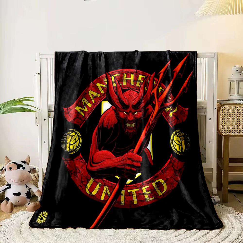 Spanish Emblem Black Designed Flannel blanket for bedroom, living room, sofa, and nap