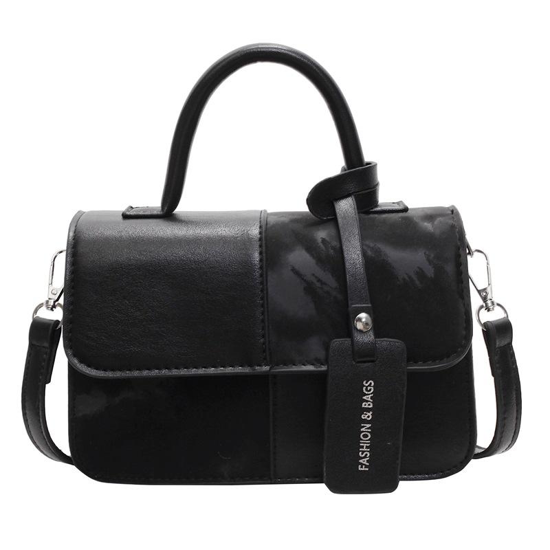 Оптовые женские сумки 2025 новые сумки через плечо популярные женские сумки нишевые высококлассные косые женские маленькие квадратные сумки