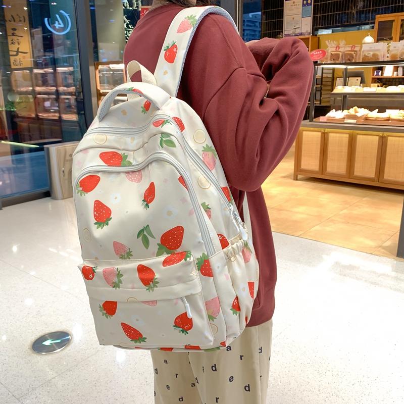 Рюкзак Студенческий школьный женский рюкзак с клубничным принтом