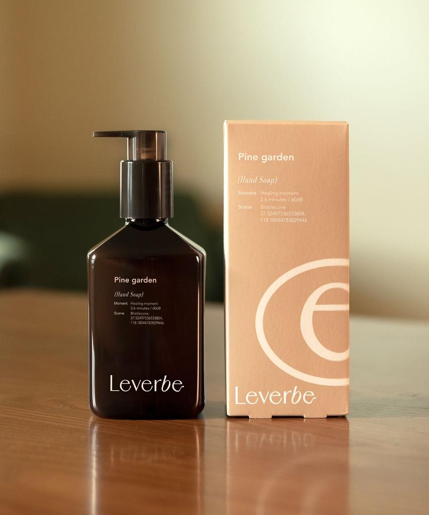 Le Verve Perfume Hand Soap 315ml
