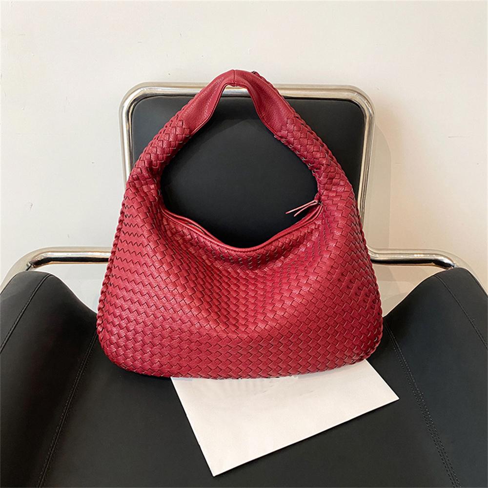 French High-End Woven Bag For Women, Versatile Shoulder Bag, Niche Texture Portable Commuter Bag