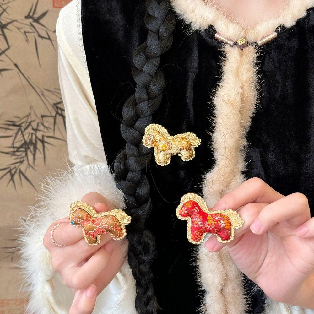 Chinese Style Embroidery Horse Brooch Cartoon Cloth Fabric Pony Brooch New Year