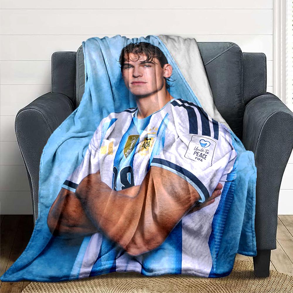 Dynamic Football Team Poster Blankets Flannel Printed Breathable Warm Throw Blanket for Home Office Bedspreads 0708a57