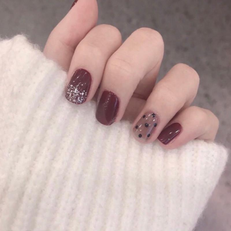 Celebrity-Inspired False Nails: 24-Piece Wearable Manicure Set