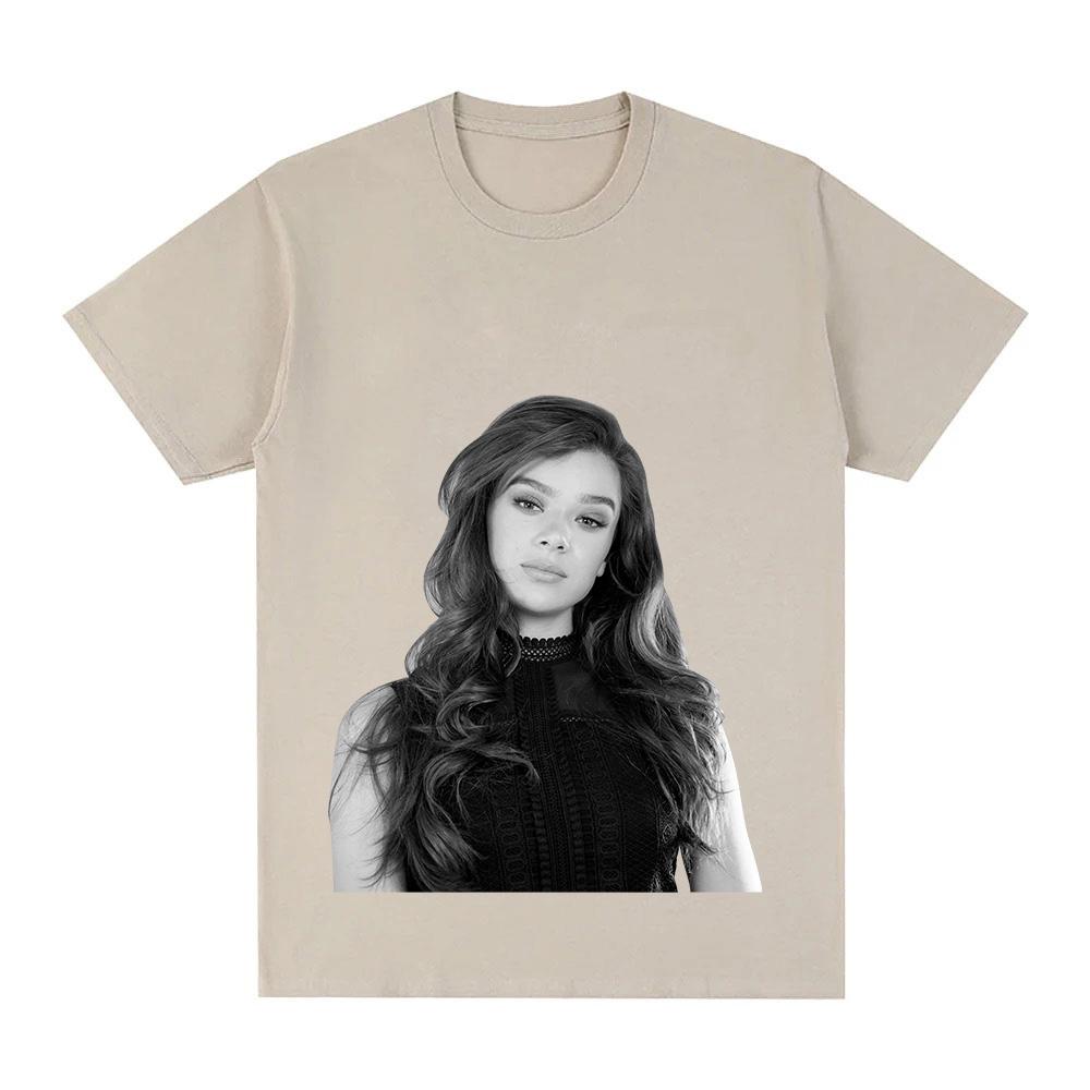 Футболка Hailee Steinfeld С круглым вырезом С коротким рукавом Графический принт Футболки Повседневная Модная Хлопковая одежда Одежда для женщин Одежда