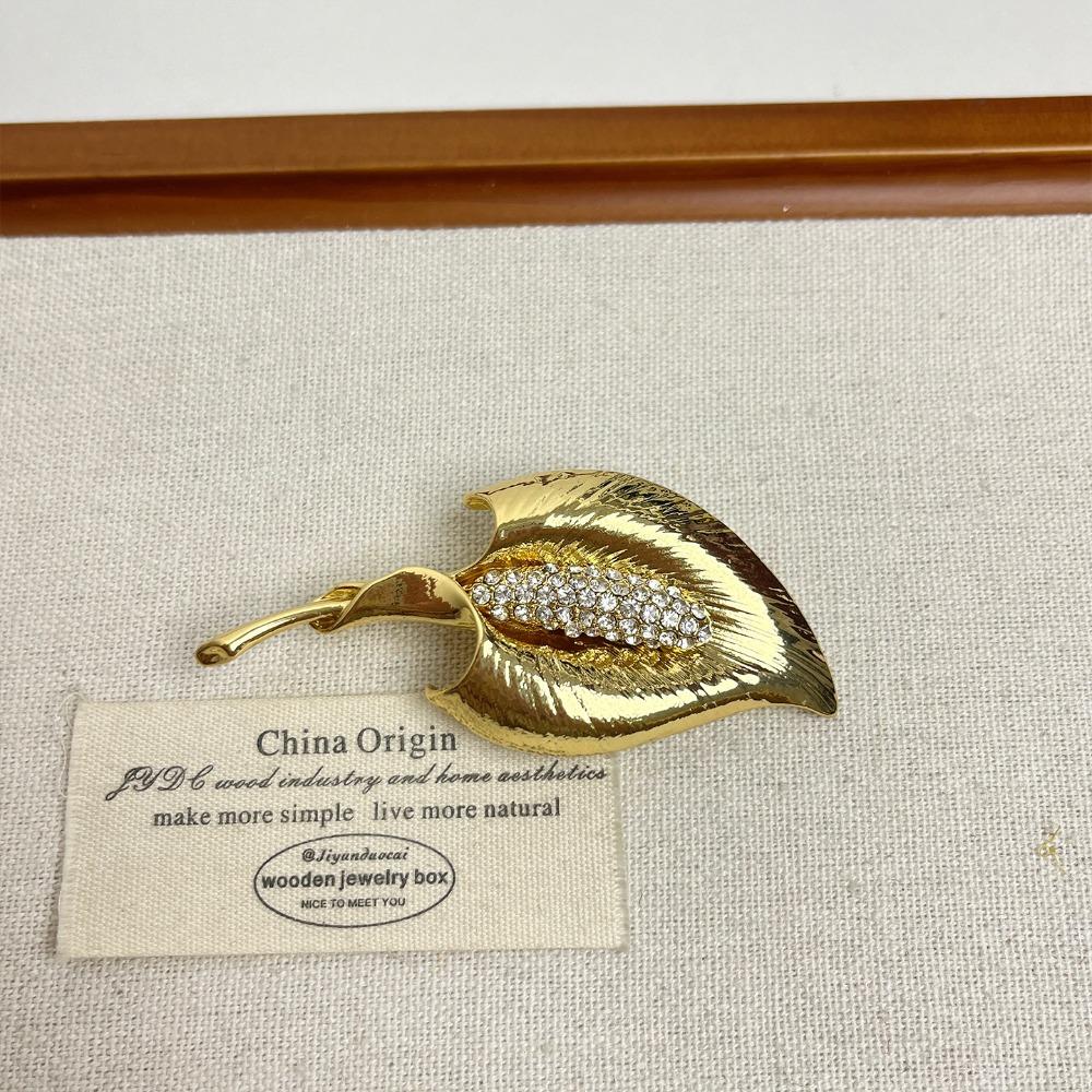 Zinc Zinc Alloy Metal Flower Brooches Jewelry Accessories Women Brooch Exaggerated Brooches  Women