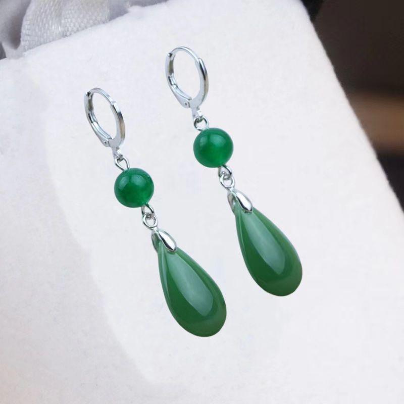 Серьги-капли из нефрита — стильные, гипоаллергенные, в китайском стиле