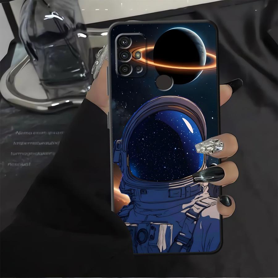 Крутой чехол-бампер с астронавтом для Motorola Moto G32 G71 Edge 20 Pro 30 Lite G50 G60s G52 G53 G30 G22 Edge40 G51 G73