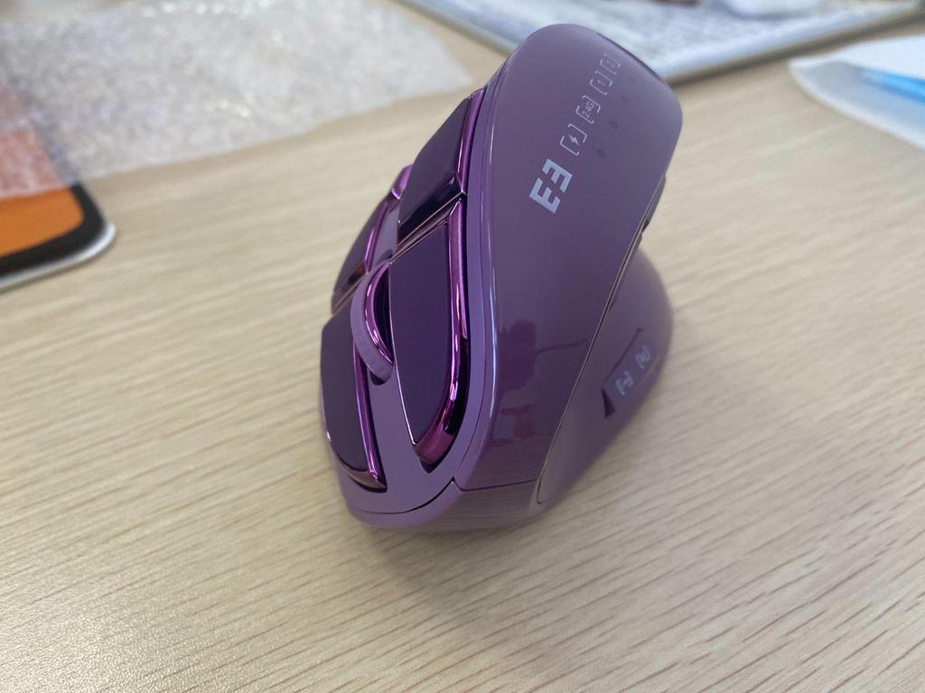 Беспроводная вертикальная Bluetooth-мышь, USB 2,4 ГГц, перезаряжаемая, эргономичная, совместима с ноутбуками и настольными компьютерами, бесшумная для использования в офисе.