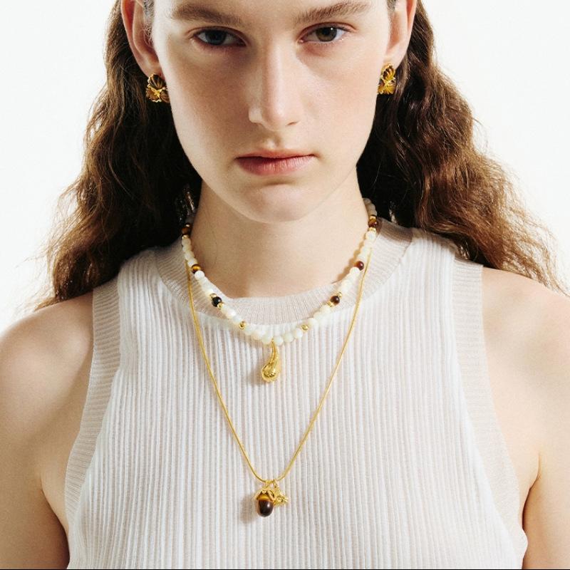 Премиум Легкая Роскошь Позолоченная 18K Настоящим Золотом Вставка Янтарный Камень Подвеска Длинная Цепь Нишевая Мода Персонализированное Ожерелье