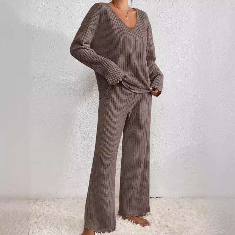 Autumn and Winter Women's Knitted Pit Stripe Milled Long Sleeve Suit V-Neck Loose Casual Pant Suit