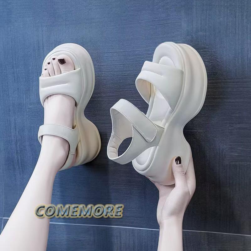 Модные летние повседневные туфли с открытым носком и толстой подошвой на платформе, женские сандалии в спортивном стиле, пляжные с круглым носком, нескользящие, 2024 г., белые