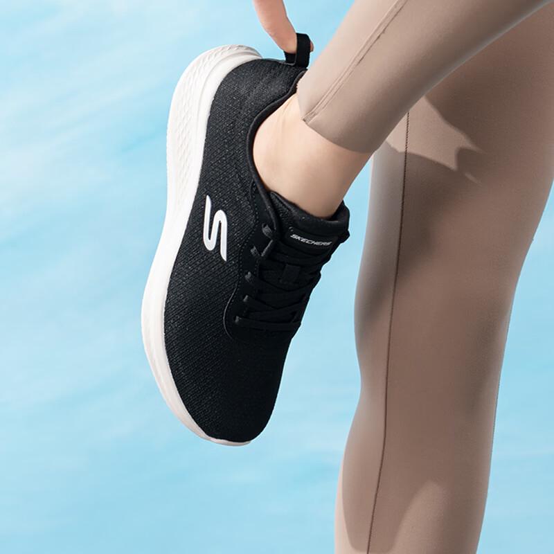 Skechers Женские кроссовки для бега 150627-BKW
