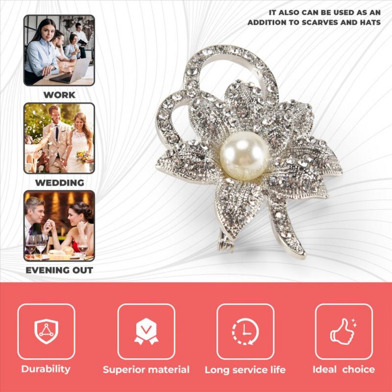 An elegant floral brooch, perfect for wearing to weddings, Christmas parties, or graduation ceremonies.