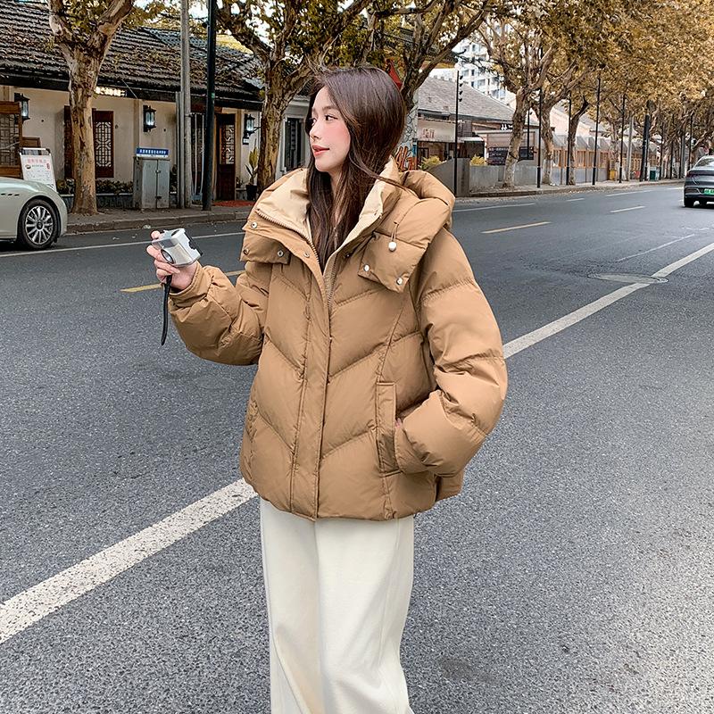 Пуховик женский короткий с капюшоном зима 2024 новый кокон корейская версия свободное маленькое пальто