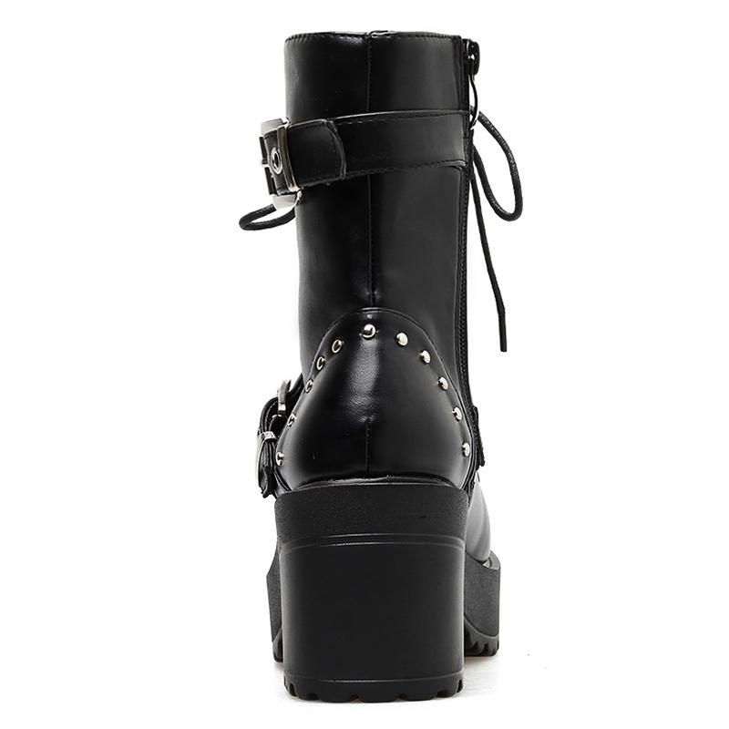 Женские ботинки на платформе