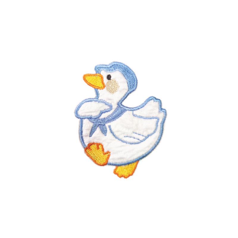 Самоклеящиеся наклейки с вышивкой в виде мультяшной утки для чехлов для телефонов и одежды