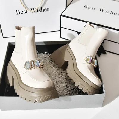 Мода Новые зимние ботинки Chelsea Crystal 2024 года, модная зимняя женская обувь на плоской платформе, нескользящая спортивная повседневная готическая мотоциклетная обувь
