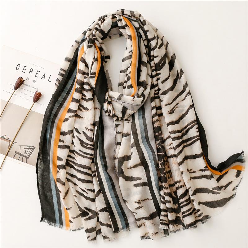 Autumn Fashion Lovely Cashew Floral Tassel Viscose Shawl Scarf Lady High Quality Soft Wrap Pashmina Stole Muslim Hijab 180*90Cm