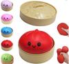 Dumpling Squishies носит с собой мягкую и нелипкую игрушку-антистресс для сжимания руками с эффектом отскока