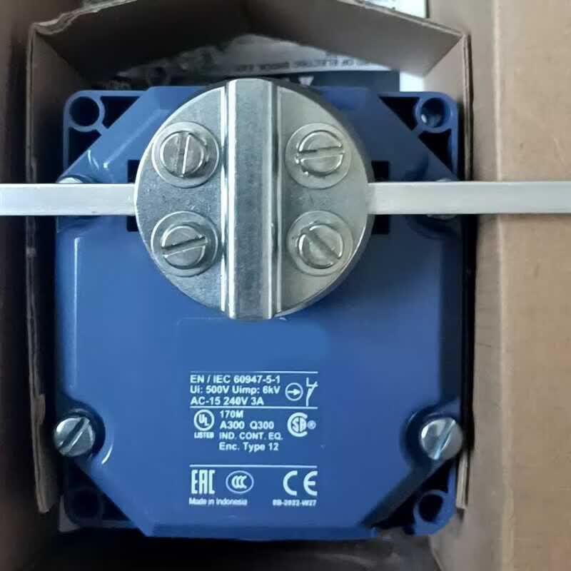 Heavy-duty Limit Switch XCRE18