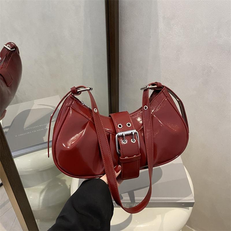 High-value Fashionable Underarm Bag Women's New Simple Casual Underarm Bag Niche Design Women's Bag