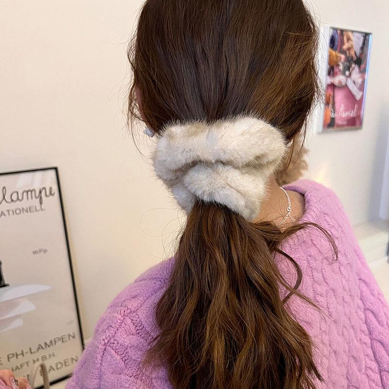 Large Size Sweet Soft Fluffy Plush Solid Color Elastic Hairband Scrunchies Women Girl Autumn Winter Hair Ring Hair Accessories