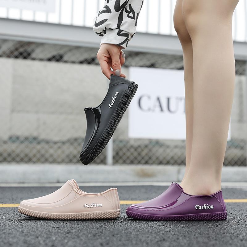 Low-top Non-slip Water Shoes Women's Fashion Adult Outdoor Waterproof Shoes Flat Bottom Light Kitchen Shallow Mouth Work Shoes Fashion