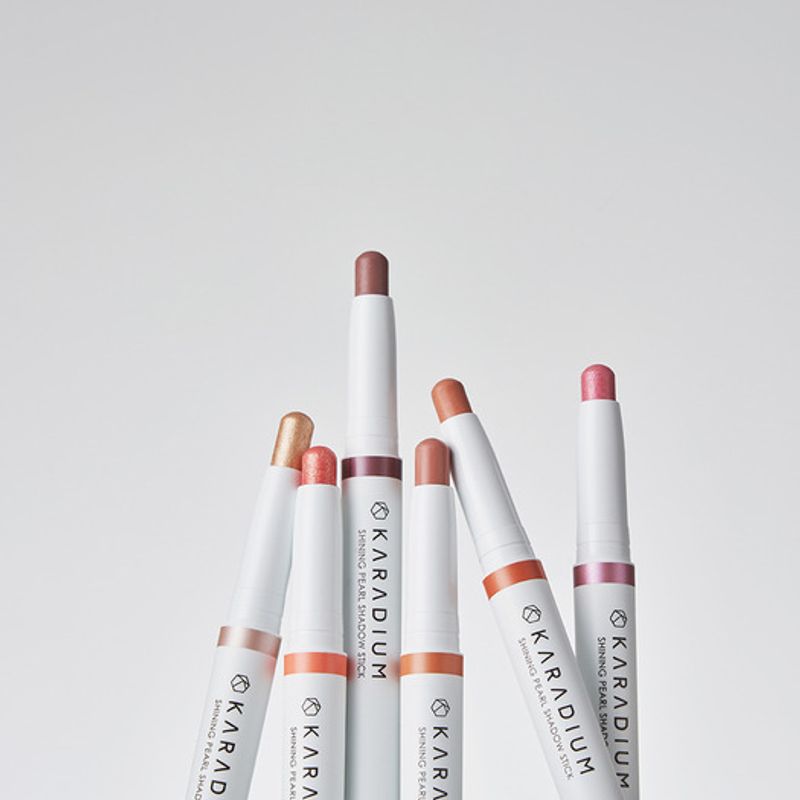 Сияющий перламутровый стик для теней 1,4 г