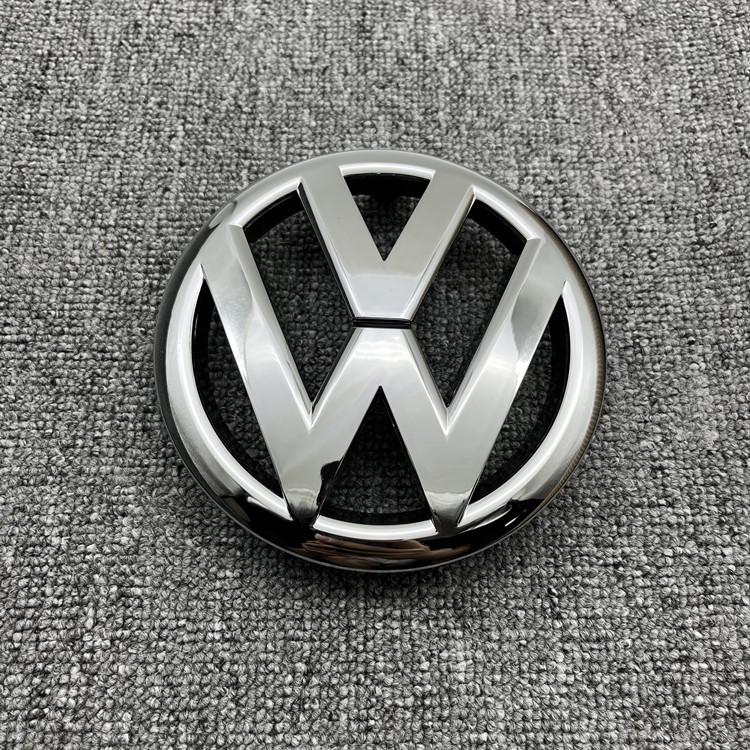Замена переднего и заднего эмблем Volkswagen Golf 6 GTI для моделей 09-13 MK6