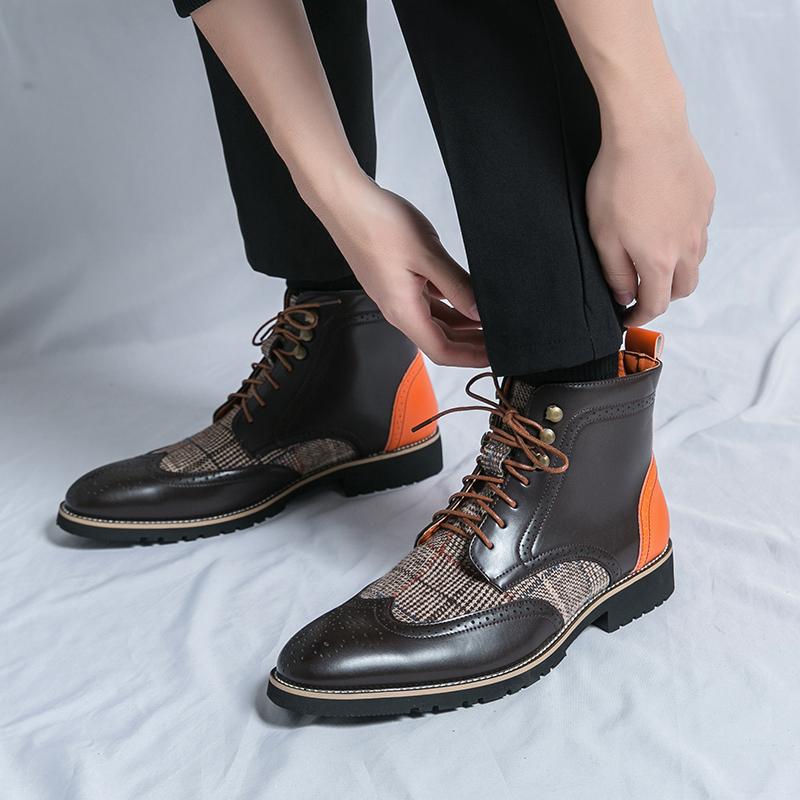 Мужские броги Мотоциклетные повседневные ботильоны с клетчатой ​​строчкой Индивидуальные демисезонные ботинки Платье с крылышками Формальный кожаный смокинг Свадебная обувь