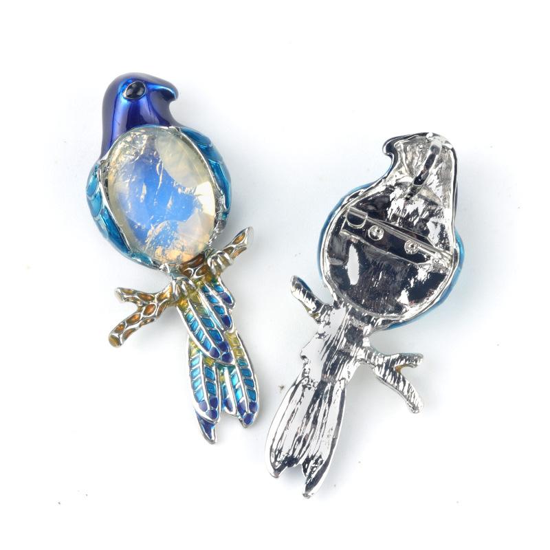 Alloy Inlaid Natural Crystal Agate Parrot Brooch Pendant, Gemstone 2-in-1 Pin & Necklace for Women