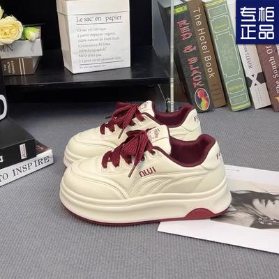 Универсальные туфли на толстой подошве, увеличивающие рост, легкие, весна-осень 2025, новые маленькие белые туфли, женские студенческие повседневные спортивные боа