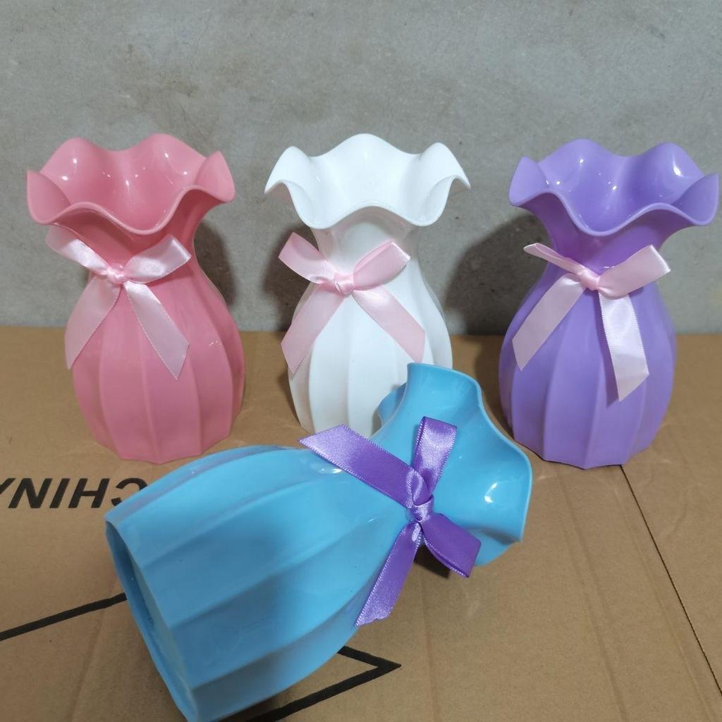 Lotus Leaf Plastic Vase for Water Storage: Home & TV Cabinet Decor