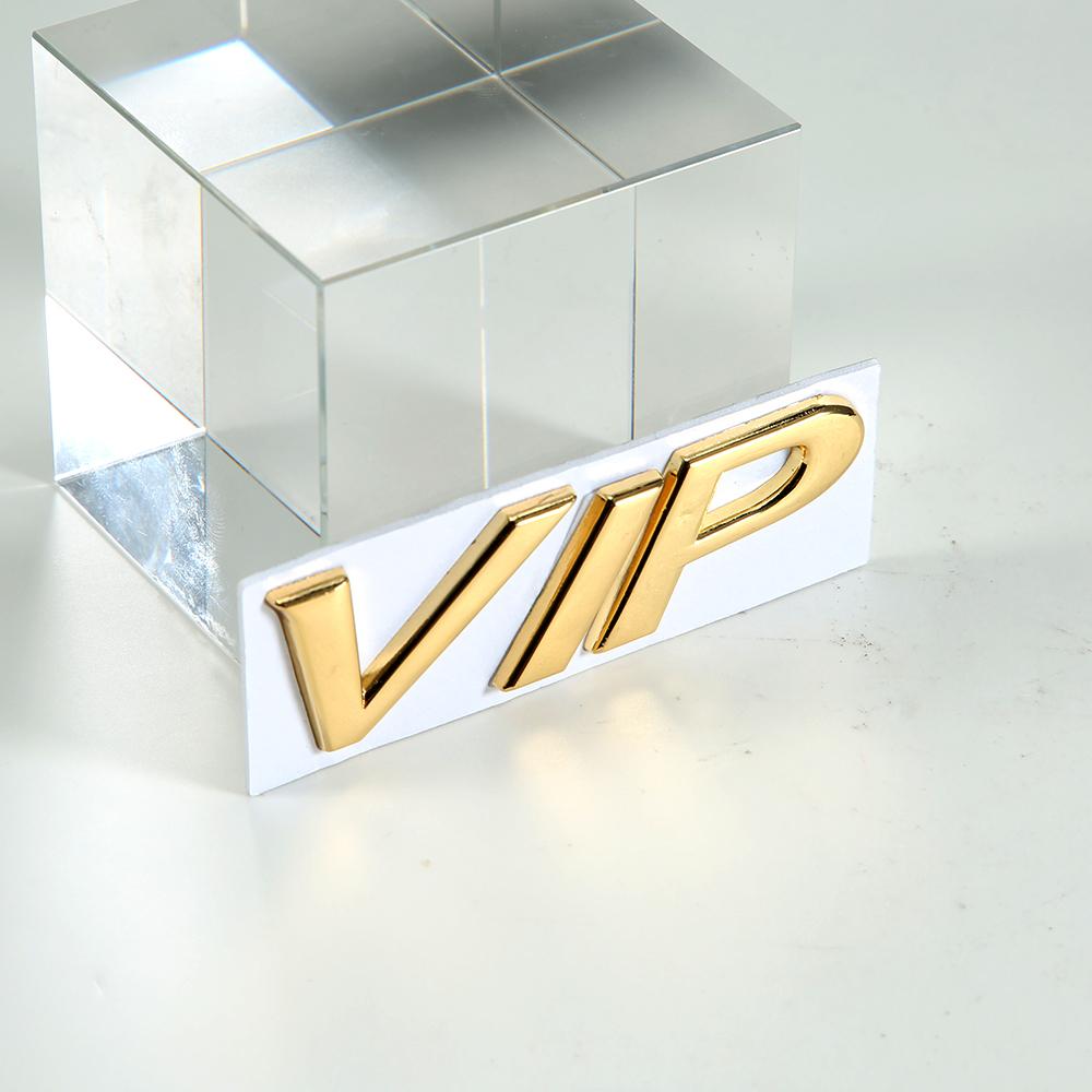 Car Styling 3D Metal Sticker VIP Emblem Decals for L/and Rover R/ange Rover Evoque RR EVQ Defender SV SVR Velar Accessories