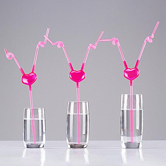 Соломинки для сока Универсальный дизайн в виде сердечка для любви Практичные питьевые трубочки Легко гнутся Декоративные соломинки для напитков Орнамент соковые трубочки