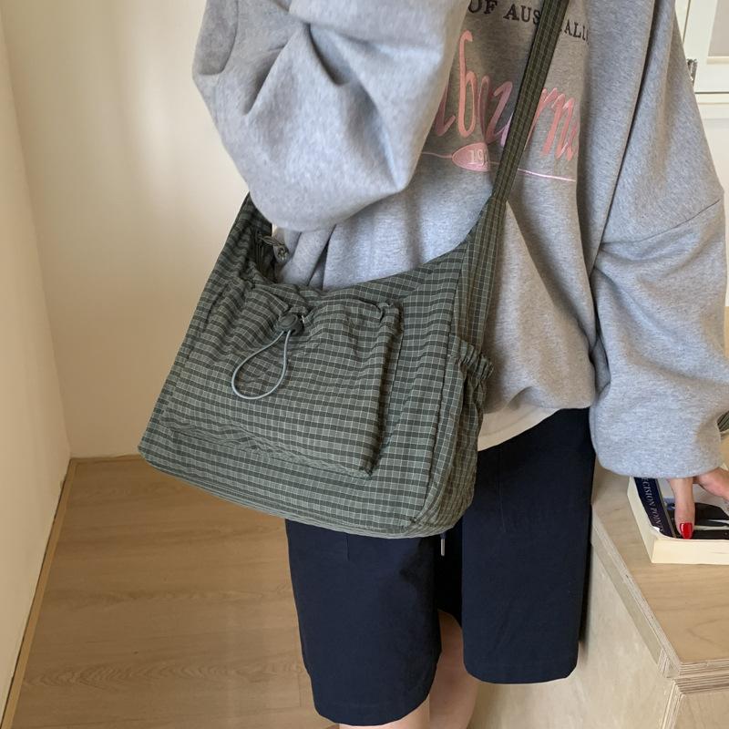 Модный тренд ретро сумка большой вместимости женская повседневная сумка-тоут 2025 осень и зима новая на плечо сумка-мессенджер