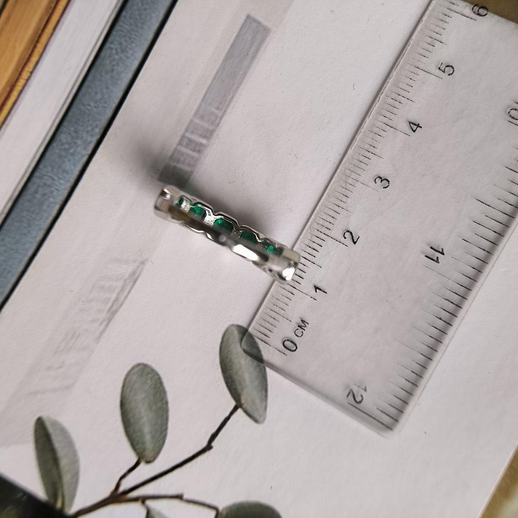 Silver Ring with Cubic Zirconia, Item Weight 3.21 G (60002296)