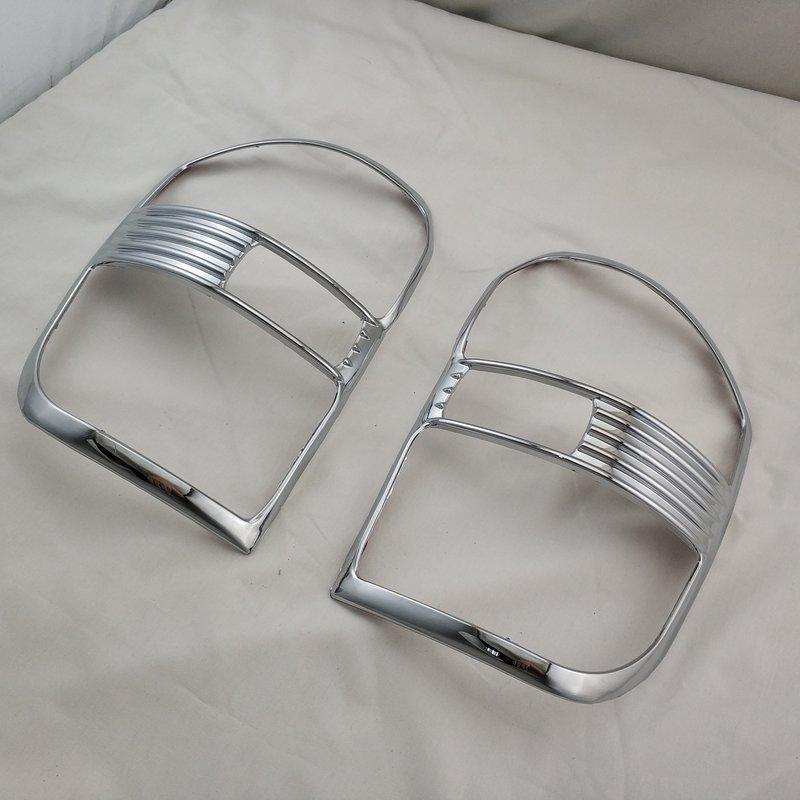 2 шт. Хромированные АБС-пластик Автомобильные аксессуары Хромированная накладка на задний фонарь Наклейка Для Toyota RAV4 RAV 4 4WD 2001 2002 2003 2004