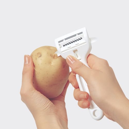 Kai Corporation KAI Peeler, соломорезка, овощечистка, соломорезка для картофеля с функцией удаления ростков, можно мыть в посудомоечной машине, KAI KITCHEN белого цвета, сделано в Японии