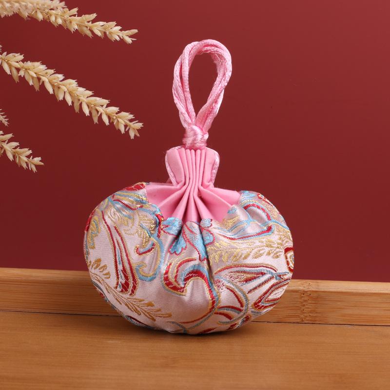 Ancient Style Mugwort Sachet & Coin Purse with Plum Blossom Embroidery